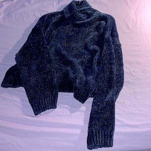 fuzzy navy blue turtleneck sweater from 1990’s. Brand “onCALL” Good condition.